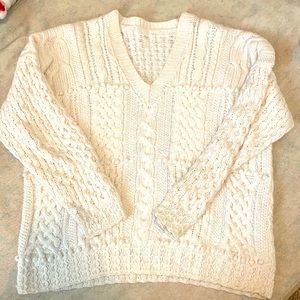 HEAVY KNIT WHITE SWEATER (L?)
